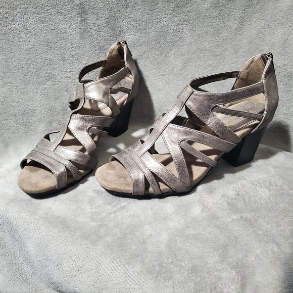 Easy Street Amaze Gladiator Heeled Sandals Pewter Metallic Silver Size 9… - Picture 9 of 11